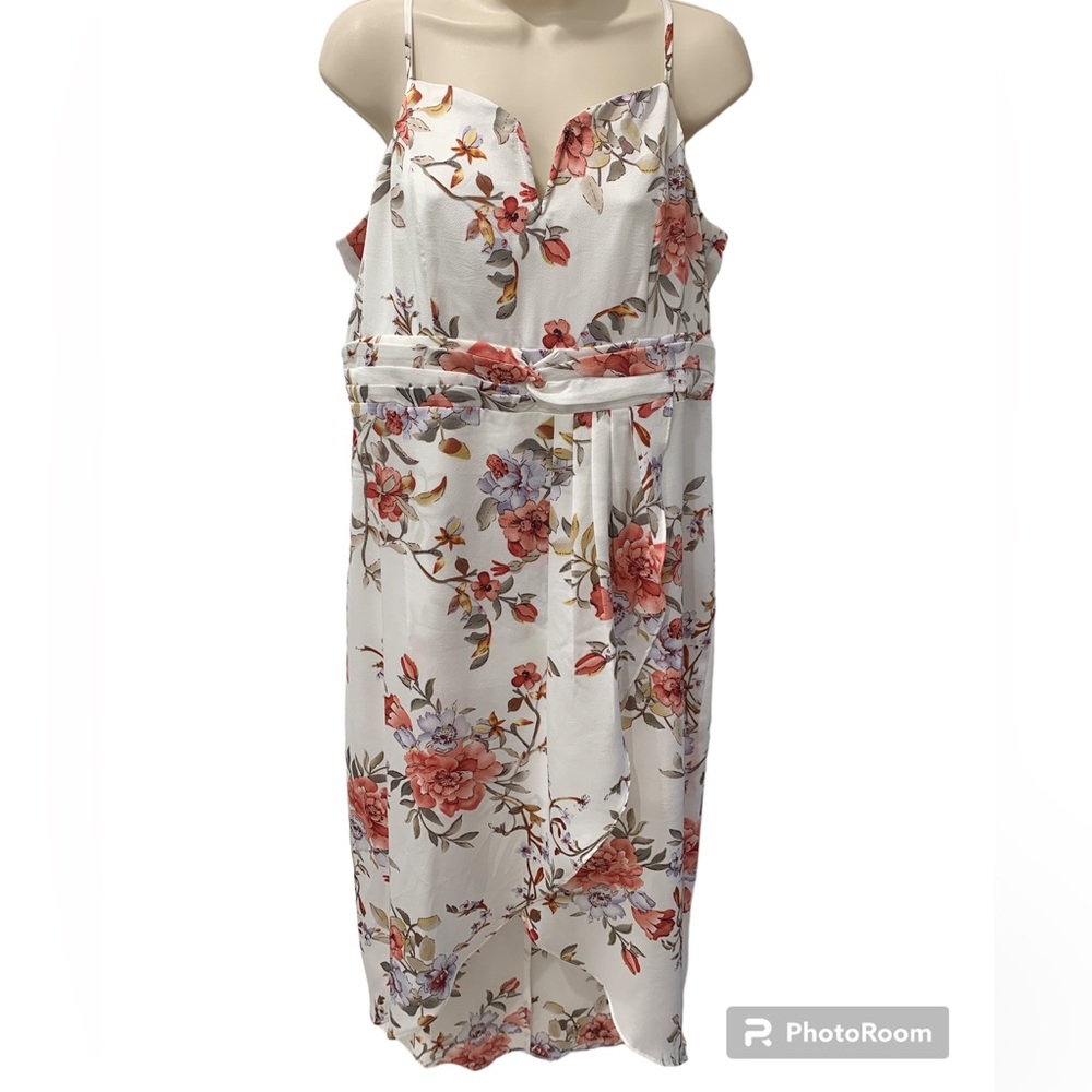 Lulus Floral Dress!